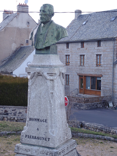 statue de Pierrounet s.crueize